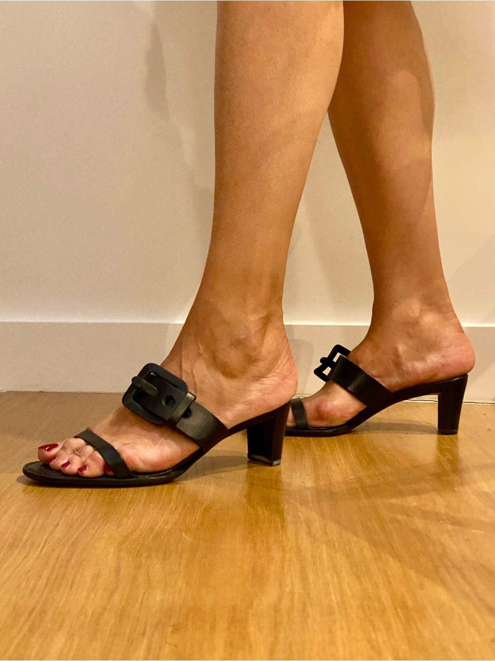 Unisa Black Buckle Leather Mid-Heel Sandal - Women. Size 7.5